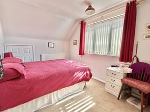 Bedroom- click for photo gallery